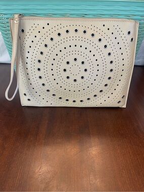 New Directions perforated clutch bag Tan